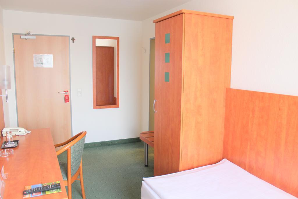 Stadthotel Duesseldorf Kültér fotó