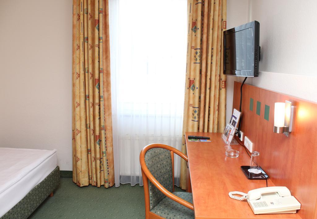 Stadthotel Duesseldorf Kültér fotó