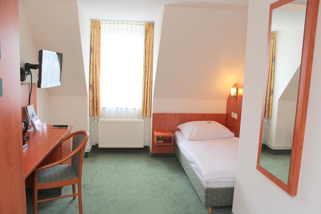 Stadthotel Duesseldorf Kültér fotó