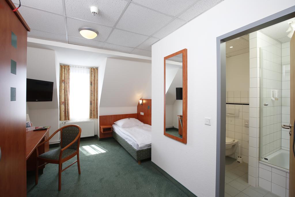 Stadthotel Duesseldorf Kültér fotó